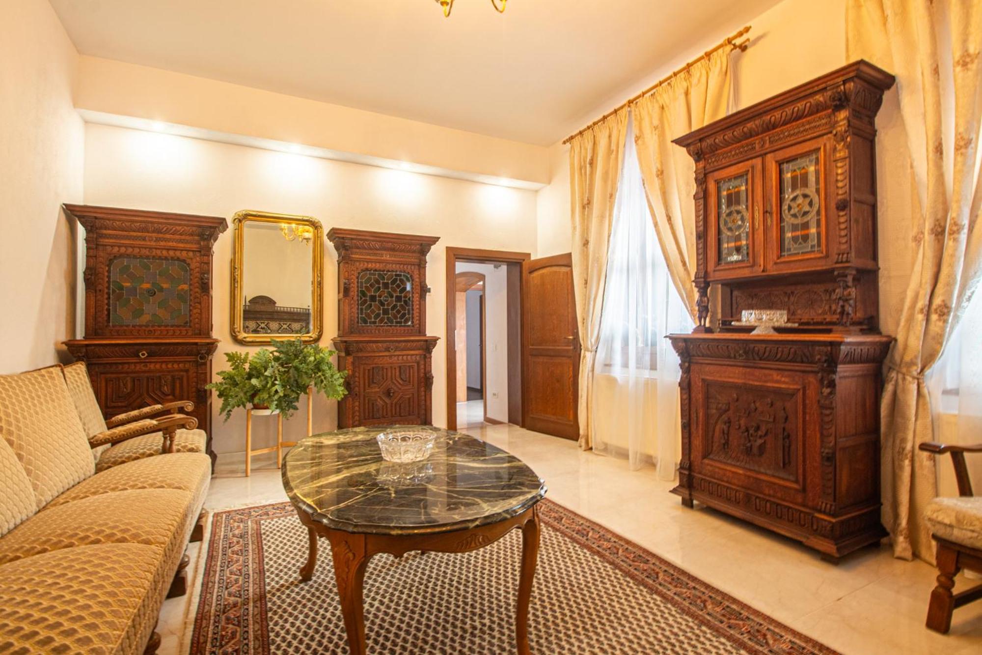 Runca-N Rai Hotel Cristian  Ngoại thất bức ảnh