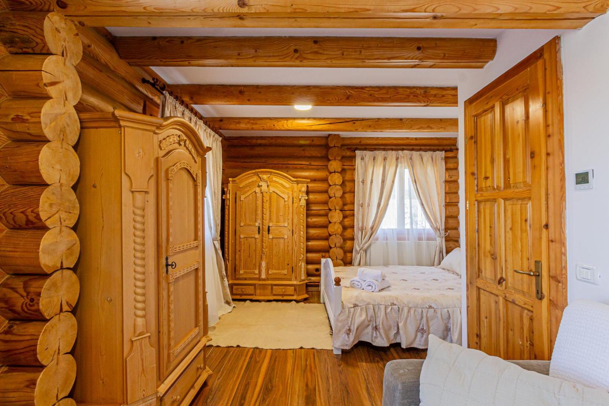 Runca-N Rai Hotel Cristian  Ngoại thất bức ảnh
